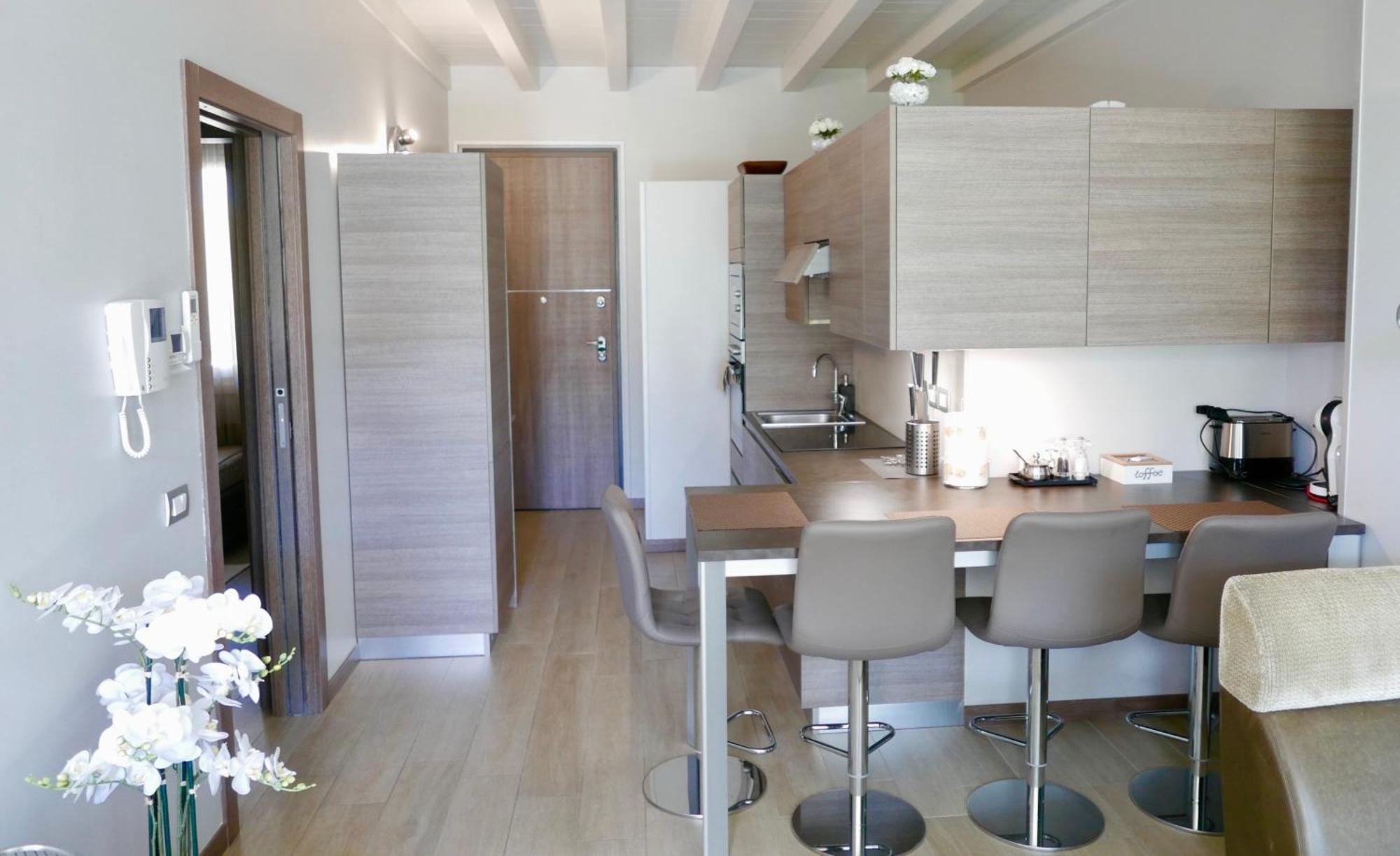 Phoenix Garda Hills Сирмионе Экстерьер фото